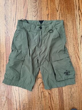 Boy Scouts olive Green Cargo Shorts Size L